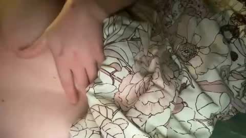 Snapshot of janedoe2000 chatting on December 22, 7:49 am Lydia Drake online show from December 22, 7:49 am