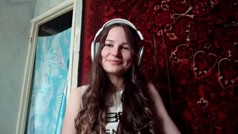 Chloe online show from May 28, 11:51 am