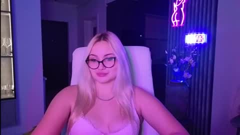 Snapshot of janemiss chatting on November 4, 9:03 pm Jane online show from November 4, 9:03 pm