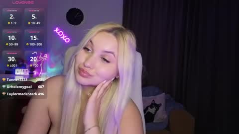 Snapshot of janemiss chatting on May 31, 6:09 pm Jane online show from May 31, 6:09 pm