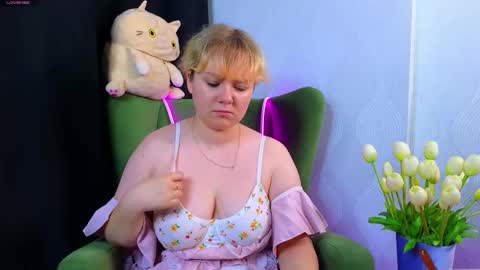 Diane online show from November 23, 8:25 am