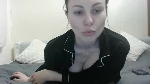 Janet online show from May 6, 3:02 am