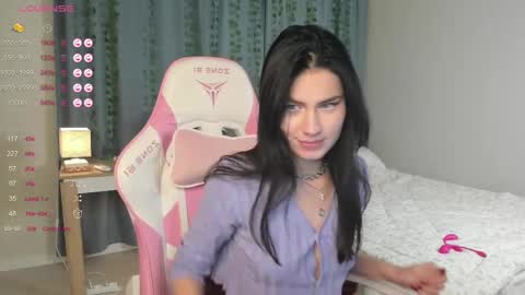 Snapshot of janetfletcher chatting on February 18, 2:27 pm janetfletcher online show from February 18, 2:27 pm