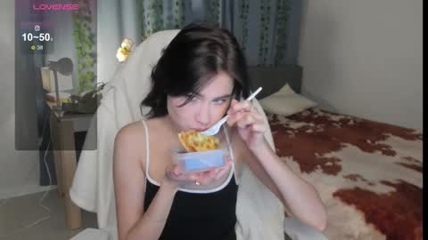 Snapshot of janetfletcher chatting on November 18, 2:54 pm janetfletcher online show from November 18, 2:54 pm