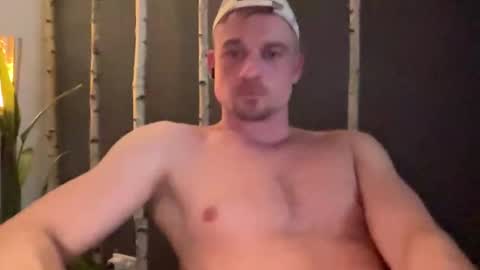 Snapshot of janettarobin chatting on March 4, 12:27 am RoJan online show from March 4, 12:27 am