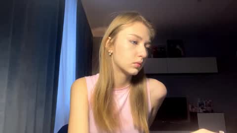 Stacy online show from December 18, 3:34 am