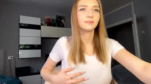 Stacy online show from February 10, 9:24 am