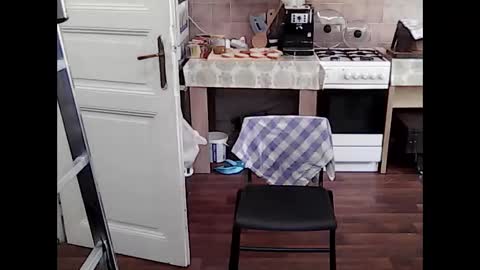 mature-man online show from May 8, 1:49 pm