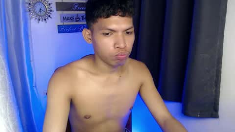 Snapshot of janlloyd04 chatting on October 29, 8:16 am janlloyd04 online show from October 29, 8:16 am