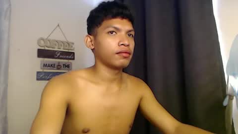 Snapshot of janlloyd04 chatting on November 5, 11:27 pm janlloyd04 online show from November 5, 11:27 pm