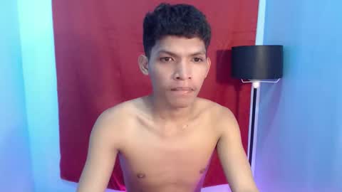 janlloyd04 online show from May 10, 6:07 am