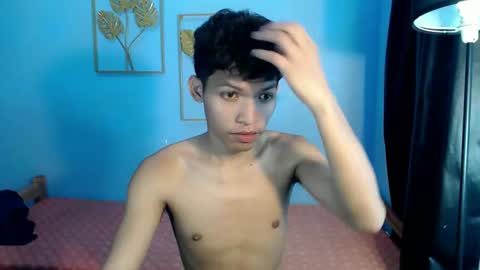 janlloyd04 online show from May 22, 4:52 am