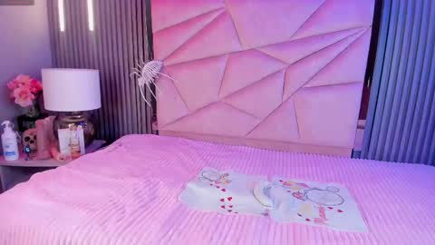 Janna Casey online show from November 1, 1:40 am