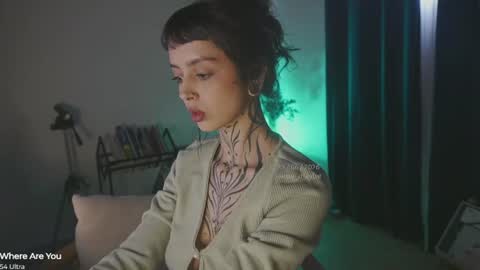   jmaybe e online show from June 23, 2:37 pm