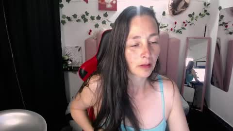 Snapshot of janneth16 chatting on April 16, 12:06 pm janneth16 online show from April 16, 12:06 pm