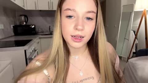 Janni online show from November 20, 8:41 pm