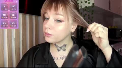 Janni online show from February 1, 9:24 pm