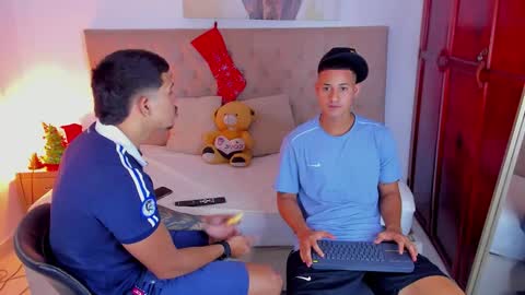 janomar01 online show from November 23, 7:24 pm