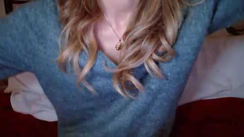 Snapshot of januarydaze chatting on November 29, 7:22 am the small pp whisperer ball puncher online show from November 29, 7:22 am