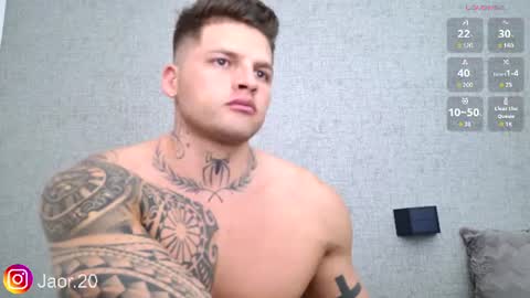Jaor Owens online show from August 4, 1:42 am