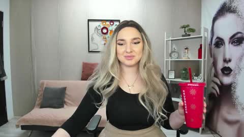 JaquelinLaurent online show from March 20, 11:20 pm