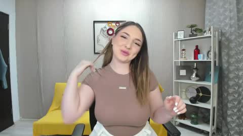 JaquelinLaurent online show from April 30, 7:53 pm