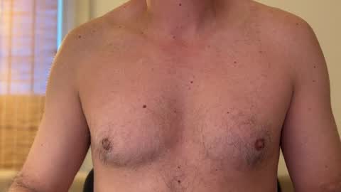 Snapshot of jarabedecereza chatting on October 14, 12:28 pm MRA online show from October 14, 12:28 pm