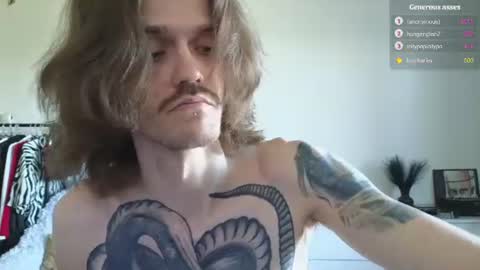 Snapshot of jaredhighborne chatting on July 10, 5:01 am K online show from July 10, 5:01 am