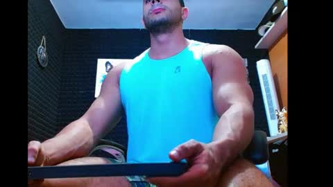 Snapshot of jarod131675 chatting on April 15, 9:37 pm jarod online show from April 15, 9:37 pm