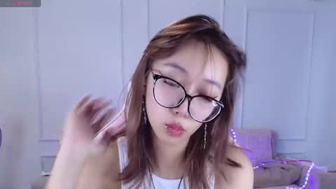 Jasmine online show from June 22, 1:41 pm