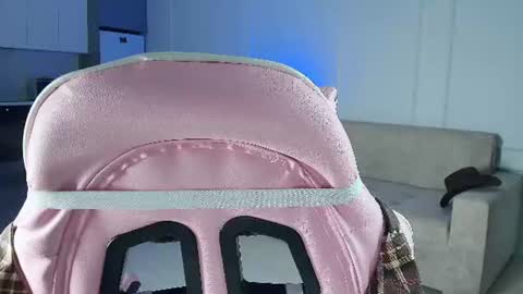 Jasmine online show from July 31, 2:38 pm