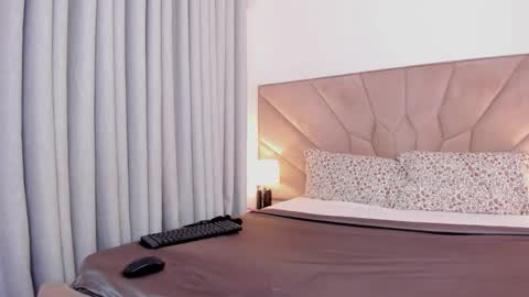 jasmin_melons online show from November 27, 4:03 am