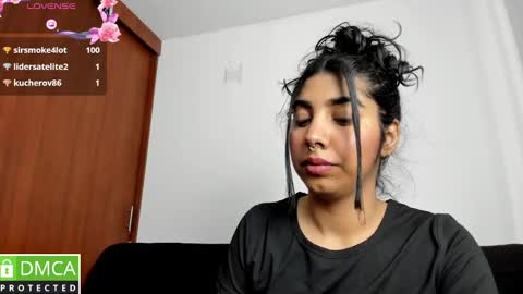 Snapshot of jasmine_bunny_ chatting on January 22, 8:06 pm Jasmine online show from January 22, 8:06 pm