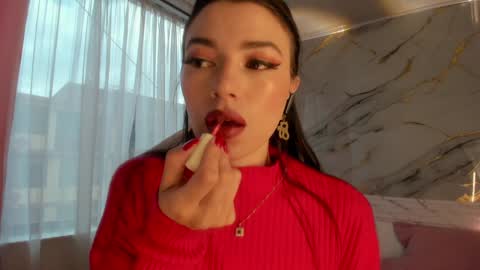 Snapshot of jasmine_hyper_1 chatting on December 21, 2:15 pm Jas online show from December 21, 2:15 pm