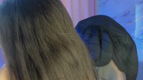 Snapshot of jasmine_hyper_1 chatting on January 14, 5:23 pm Jas online show from January 14, 5:23 pm