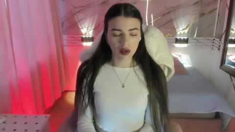 Snapshot of jasmine_hyper_1 chatting on February 19, 3:38 pm Jas online show from February 19, 3:38 pm