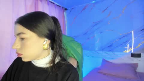 Snapshot of jasmine_hyper_1 chatting on March 12, 2:56 pm Jas online show from March 12, 2:56 pm