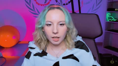 Snapshot of jasminemilko chatting on January 4, 11:11 am Jasmine online show from January 4, 11:11 am