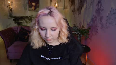 Snapshot of jasminemilko chatting on February 3, 8:13 am Jasmine online show from February 3, 8:13 am