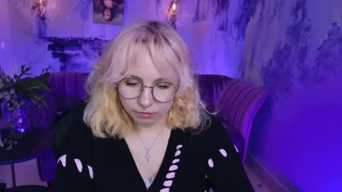 Snapshot of jasminemilko chatting on February 12, 11:18 am Jasmine online show from February 12, 11:18 am