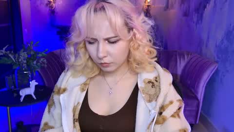 Snapshot of jasminemilko chatting on February 18, 8:27 am Jasmine online show from February 18, 8:27 am