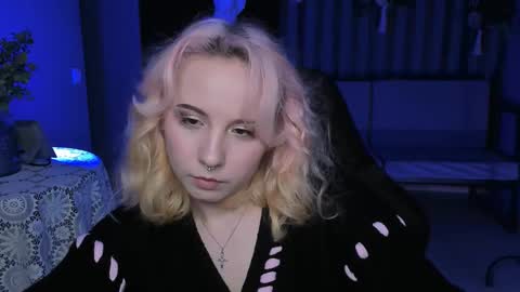 Snapshot of jasminemilko chatting on February 19, 8:22 am Jasmine online show from February 19, 8:22 am