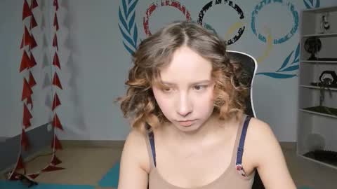 Snapshot of jasminemilko chatting on December 15, 5:01 am Jasmine online show from December 15, 5:01 am