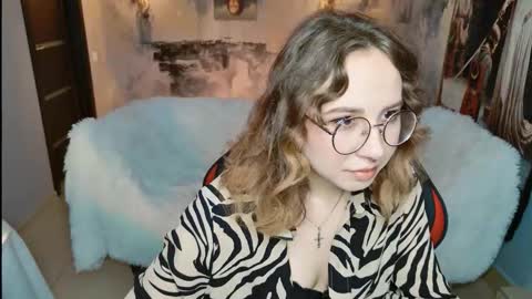 Jasmine online show from March 19, 5:22 am