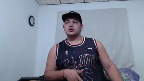 jason_boy_ online show from June 10, 5:39 am