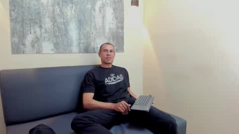 Jason online show from February 7, 8:12 pm