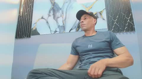 Jason online show from February 25, 7:45 pm