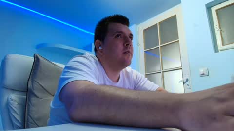 Snapshot of jasonjacks8 chatting on July 7, 3:09 am JasonJacks online show from July 7, 3:09 am