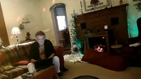 Jason online show from December 21, 7:49 pm