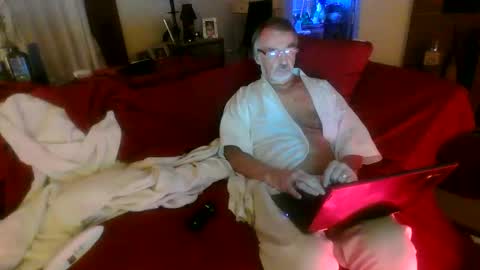 Jason online show from November 26, 8:04 am